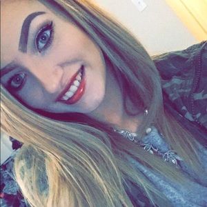 Meet your Posher, Kylie